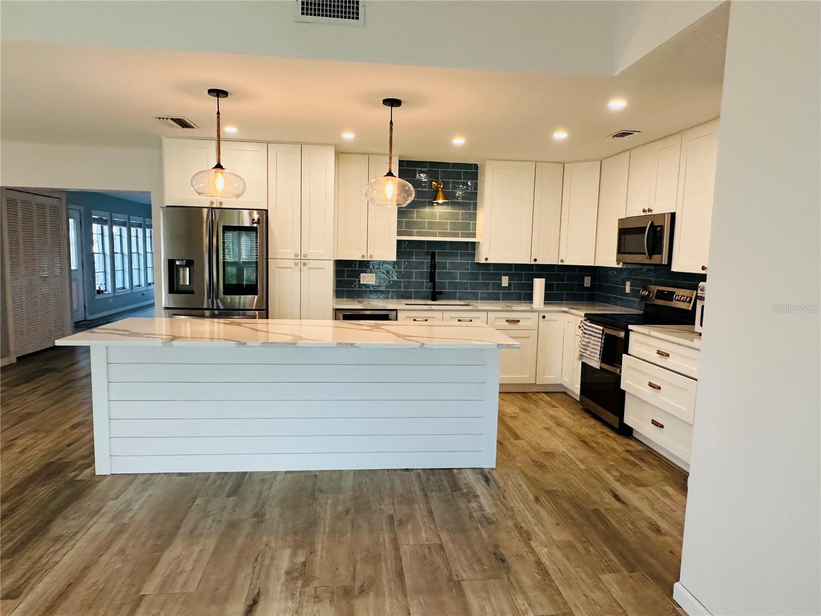 3959 PALAU DR