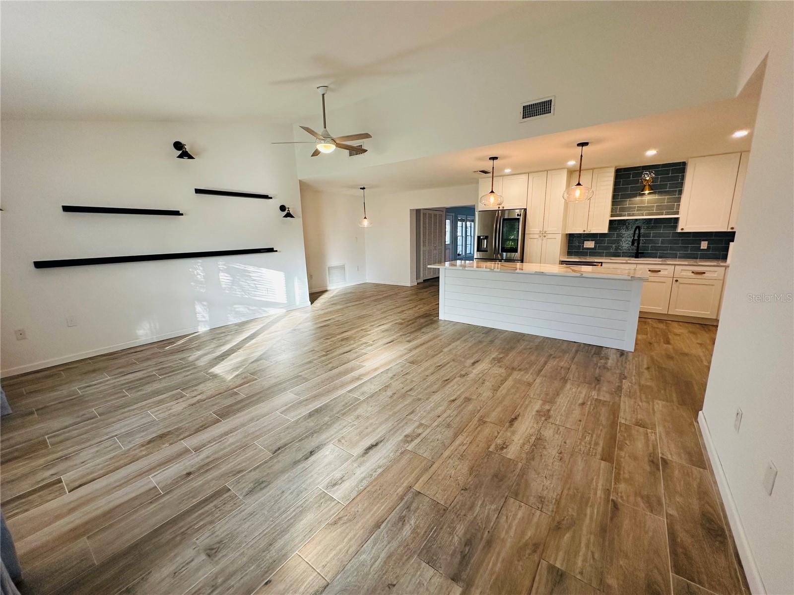 3959 PALAU DR