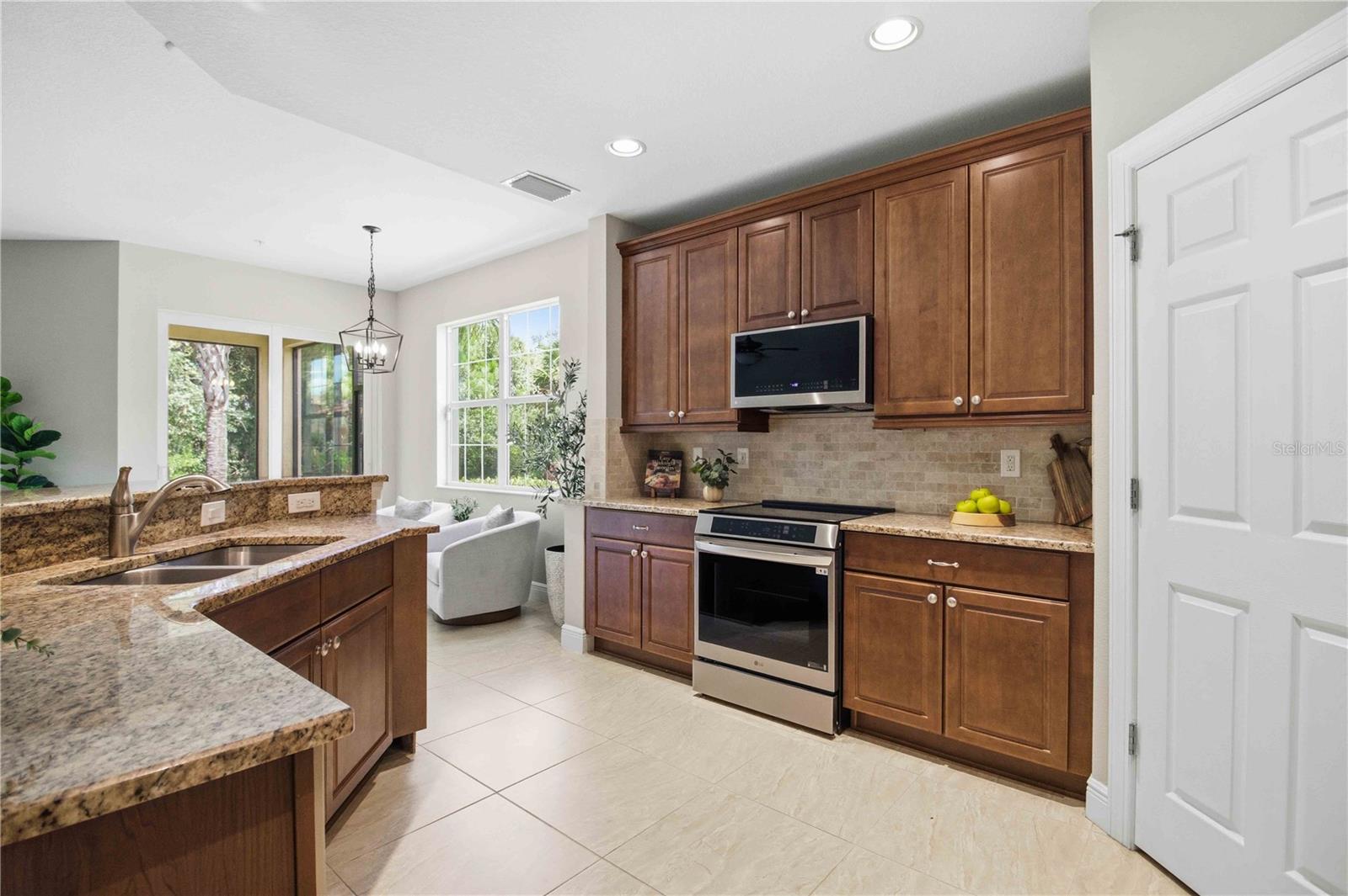 178 BELLA VISTA TER #22B