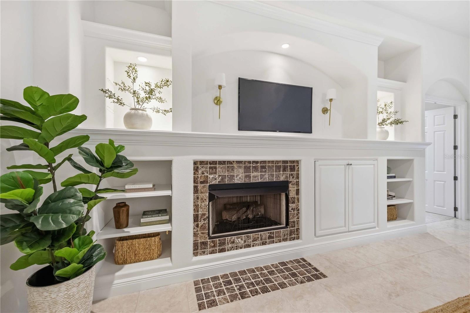 903 TRANQUILITY CIR