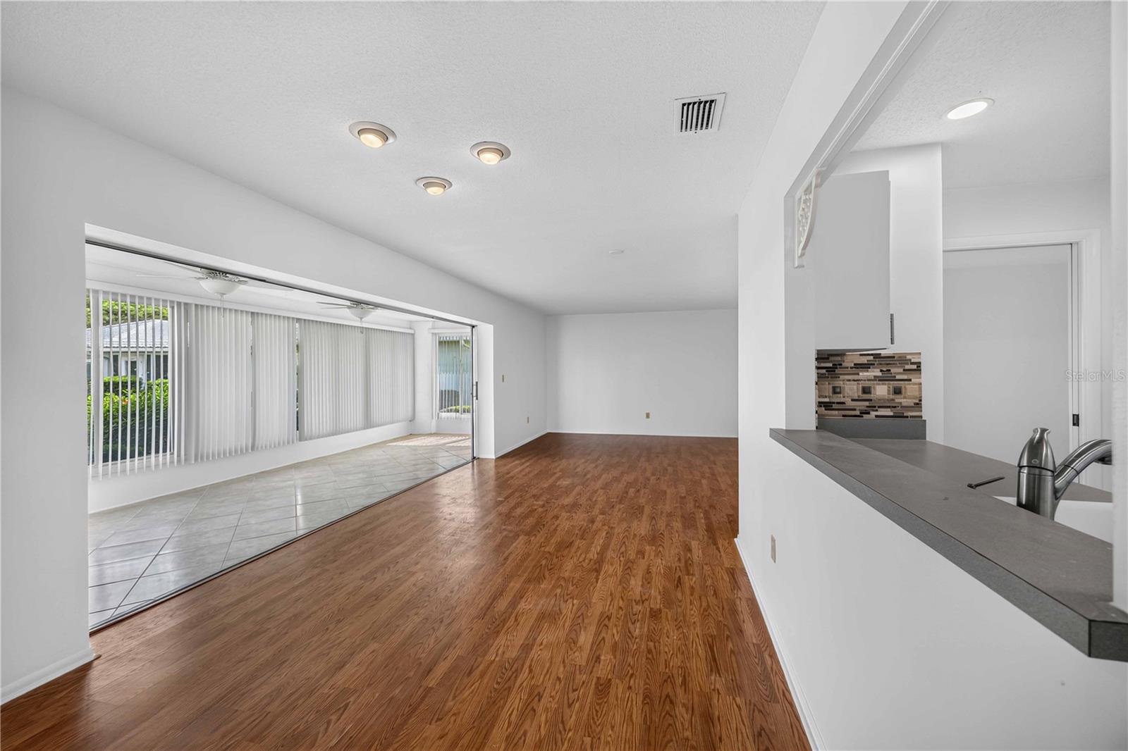 6510 11TH AVE W