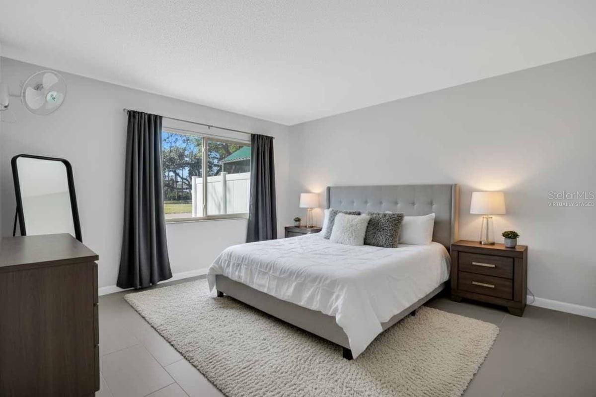 501 PARKDALE MEWS #501