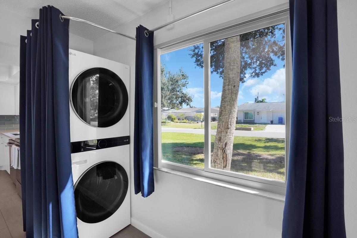 501 PARKDALE MEWS #501