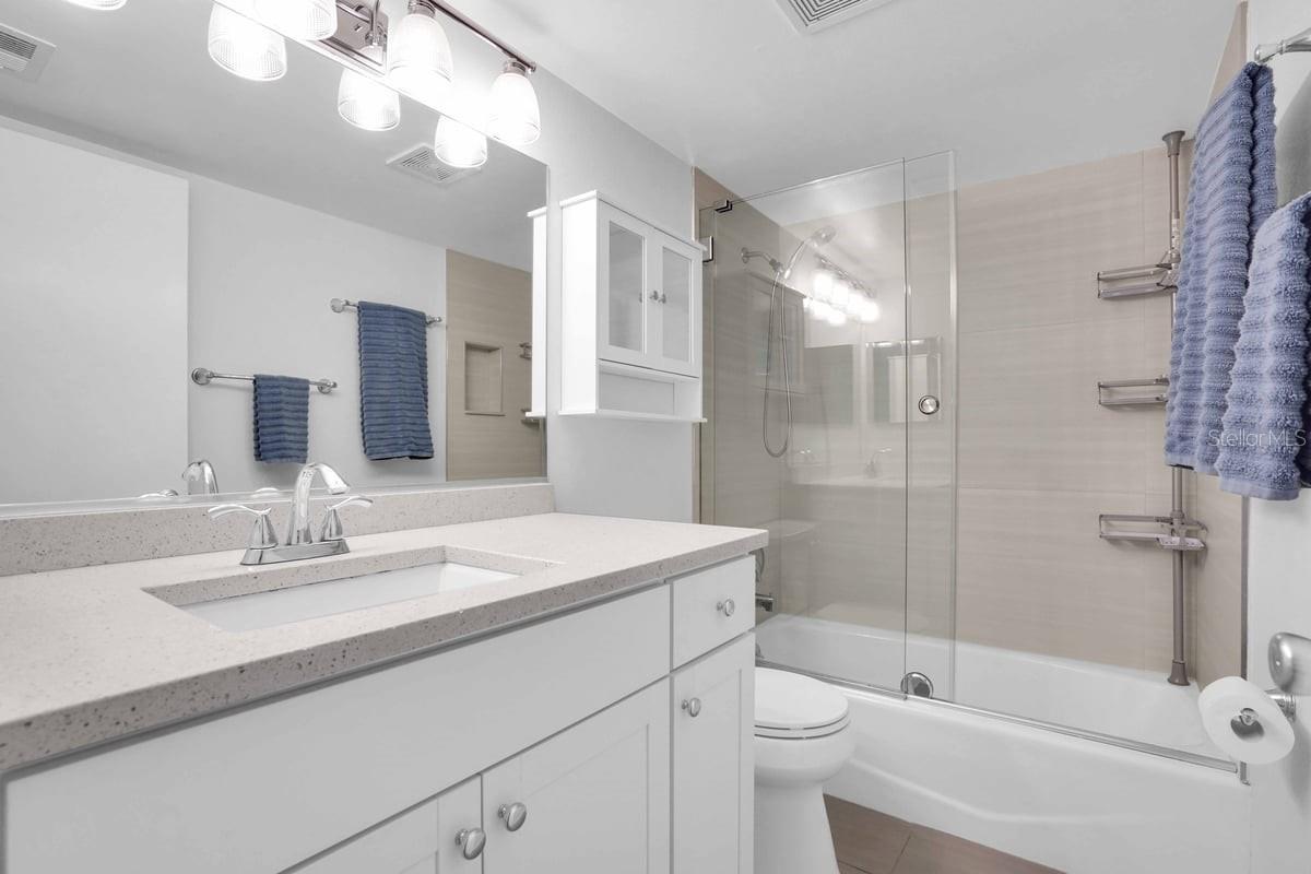 501 PARKDALE MEWS #501