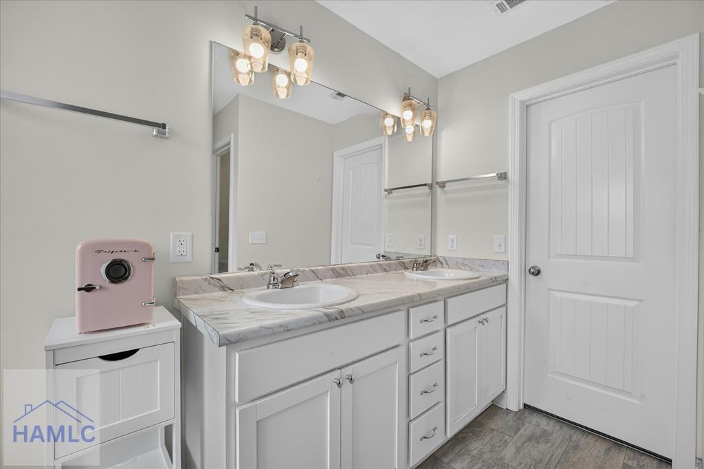 24 Archibald Avenue SE