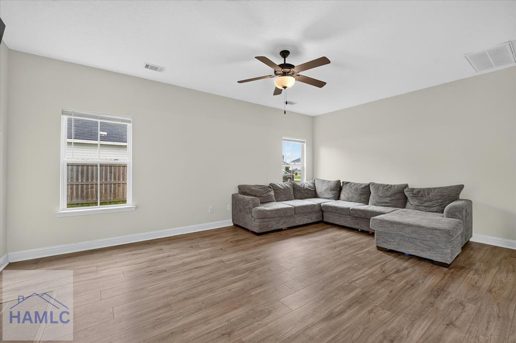 24 Archibald Avenue SE