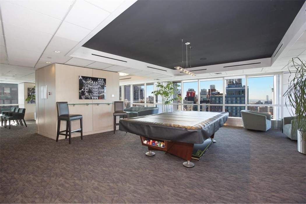 350 W 42nd Street 18E
