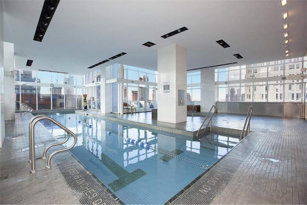 350 W 42nd Street 18E