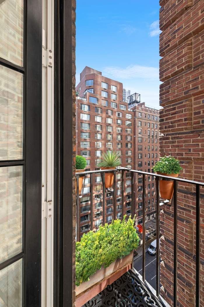 455 E 57th Street 11A