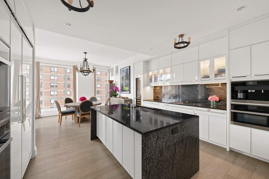200 E 95th Street 10A