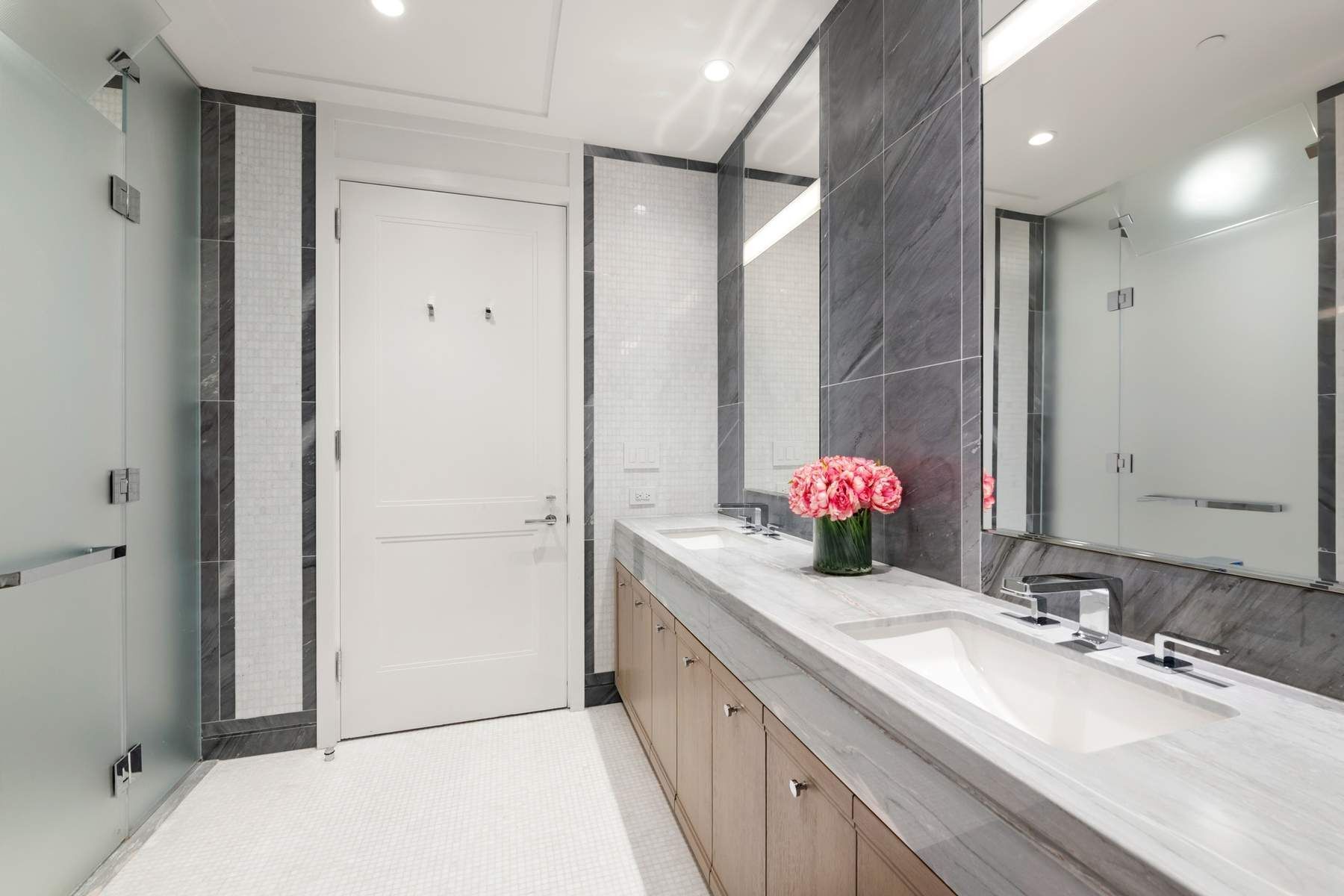 200 E 95th Street 10A