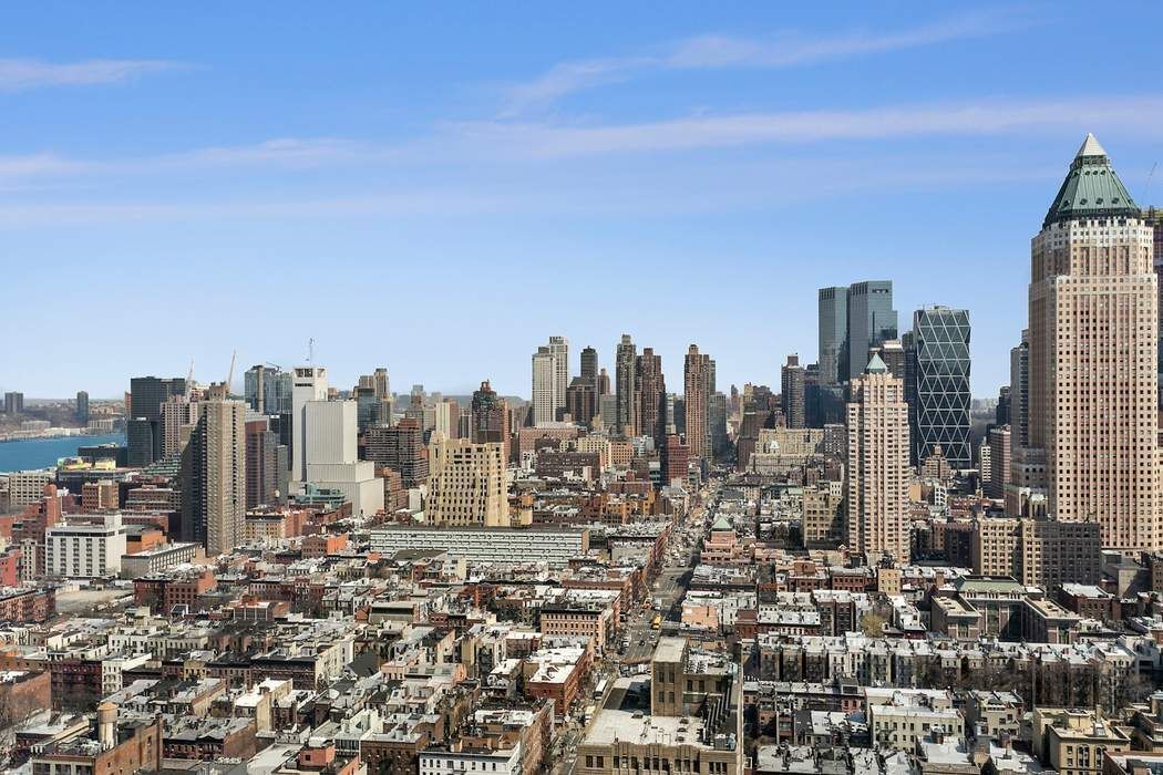 350 W 42nd Street 36B