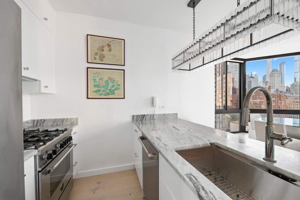 200 E 65th Street 12A