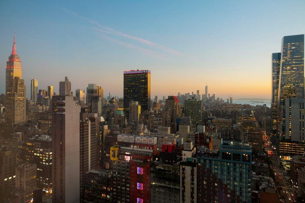 350 W 42nd Street 44H