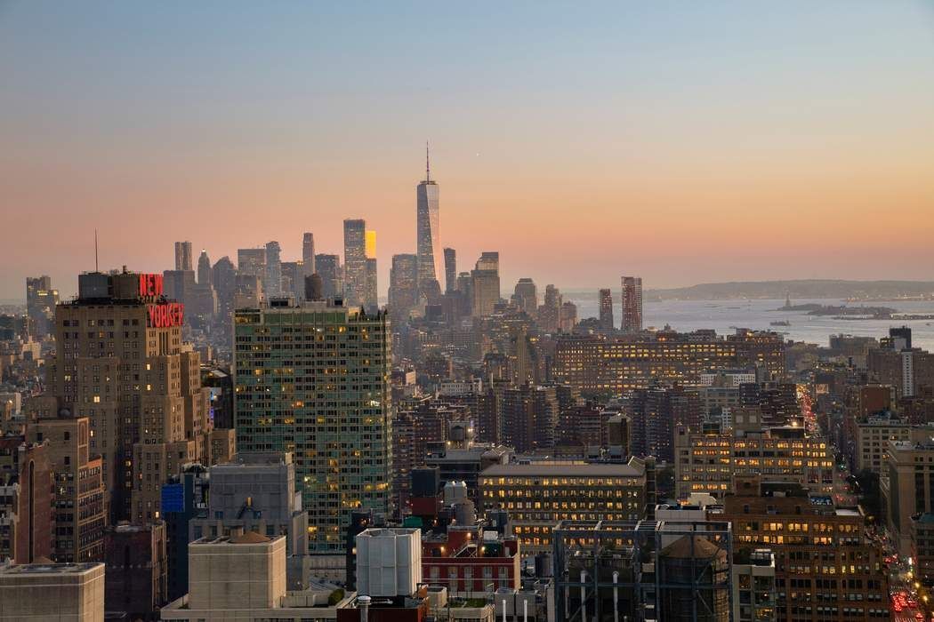 350 W 42nd Street 44H