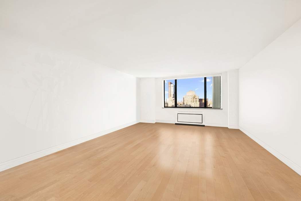 30 W 61st Street 30E