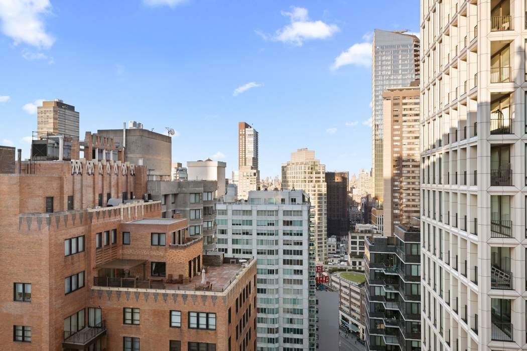 30 W 61st Street 30E