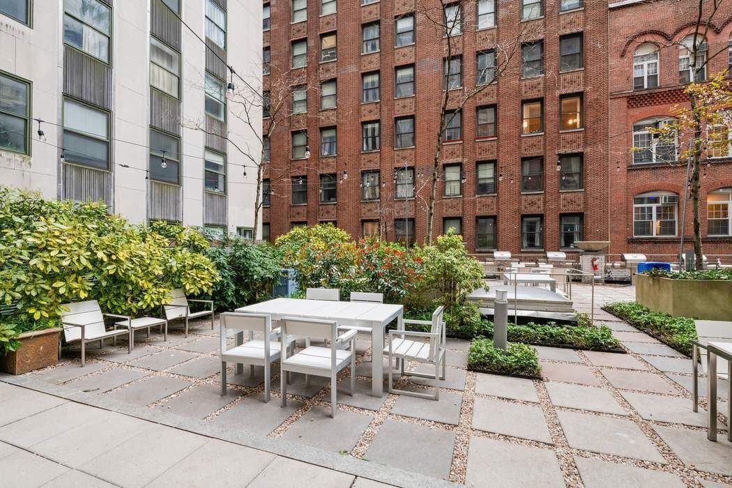 99 John Street 502-503