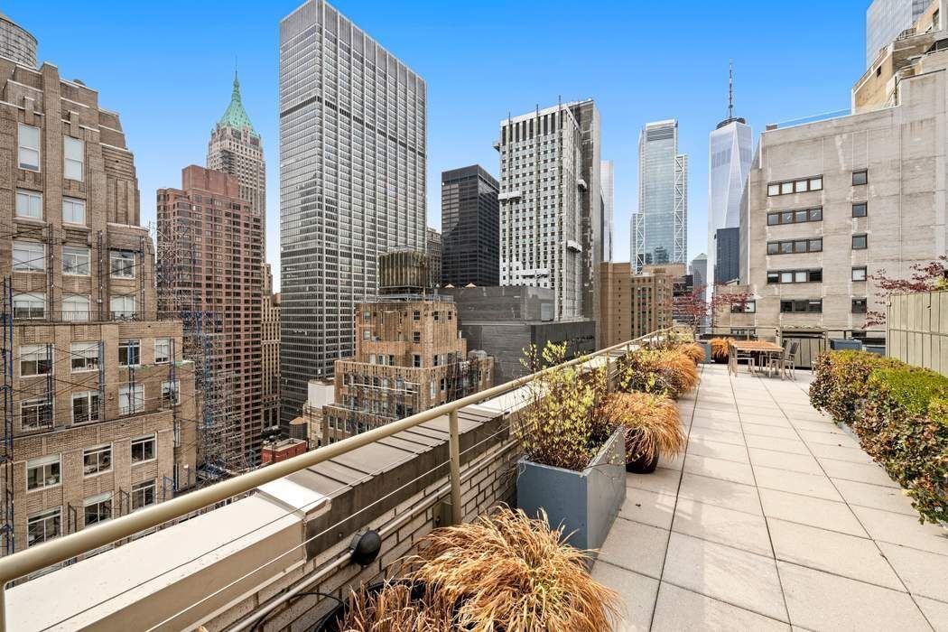 99 John Street 502-503