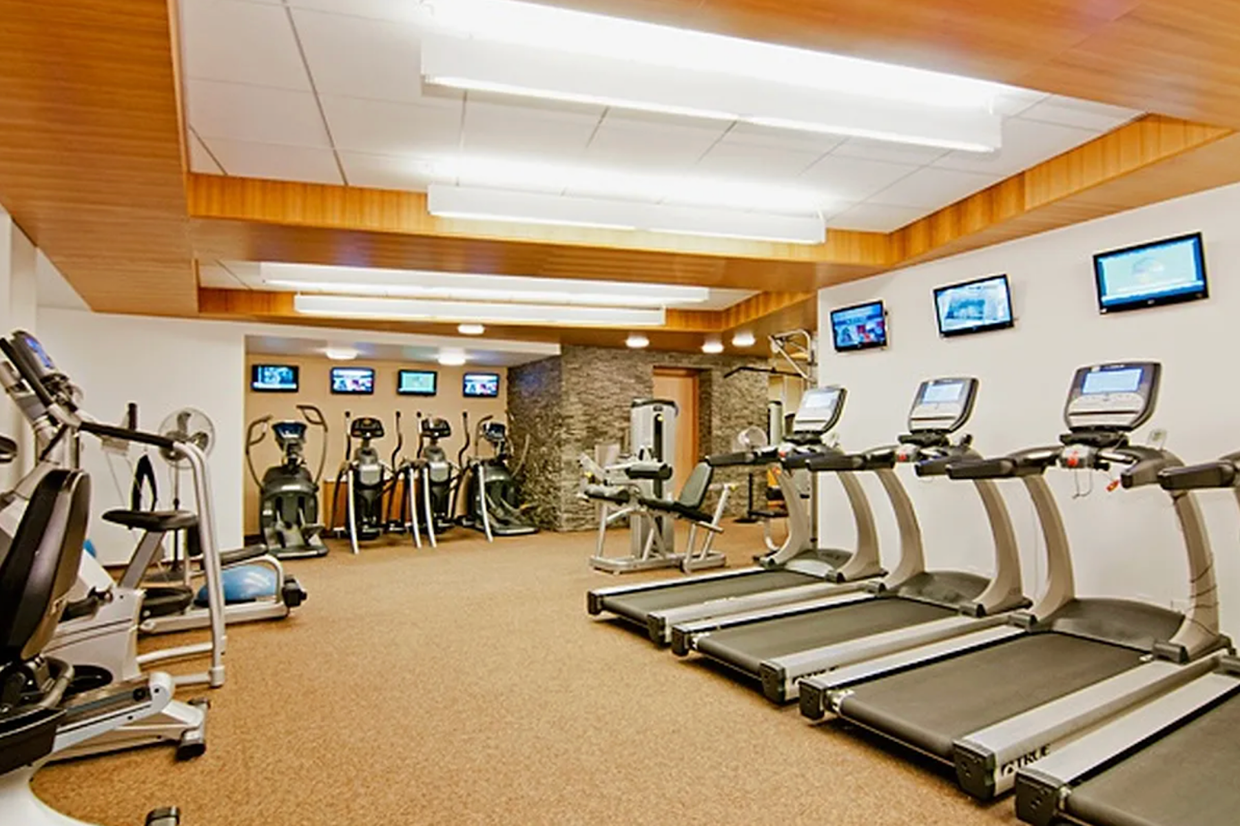 99 John Street 502-503