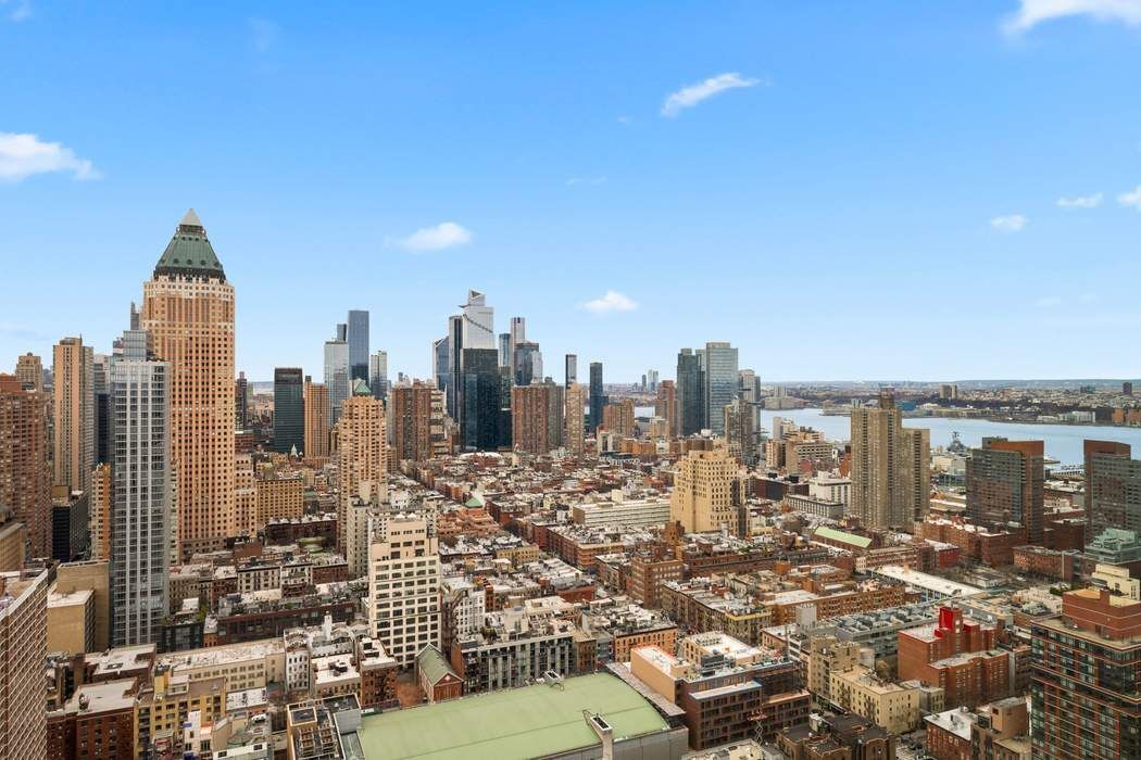 322 W 57th Street 50S