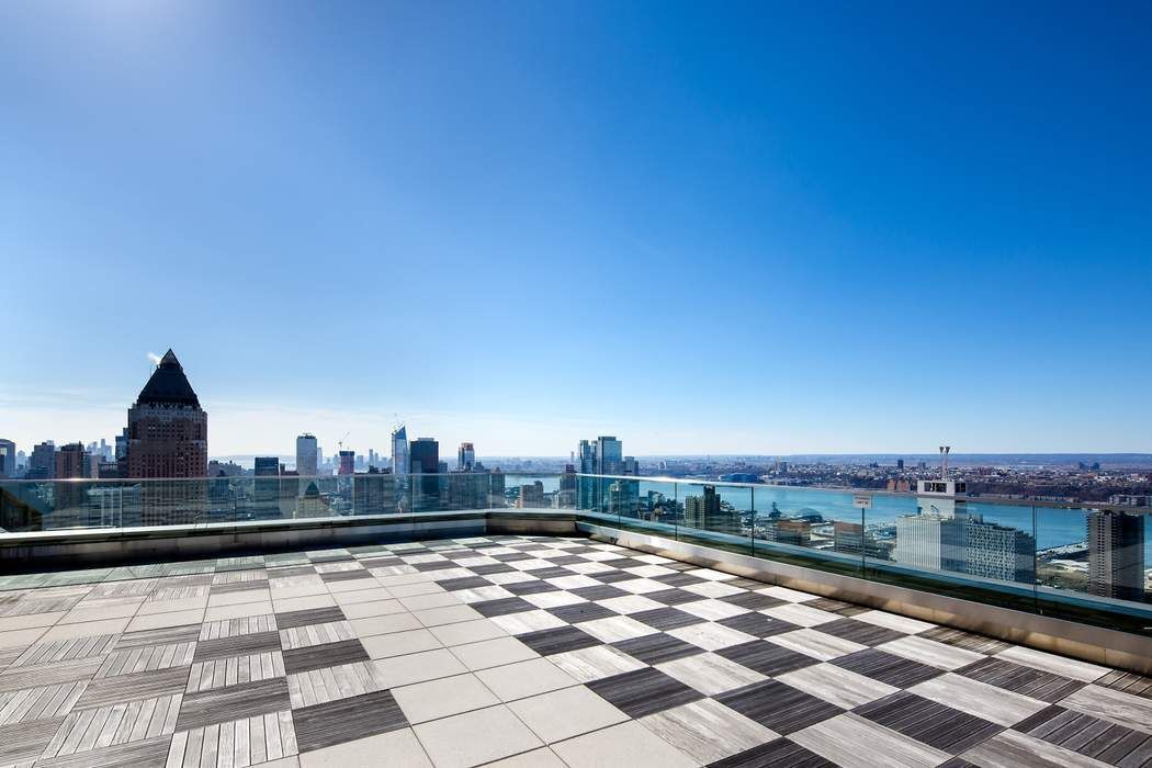 322 W 57th Street 50S
