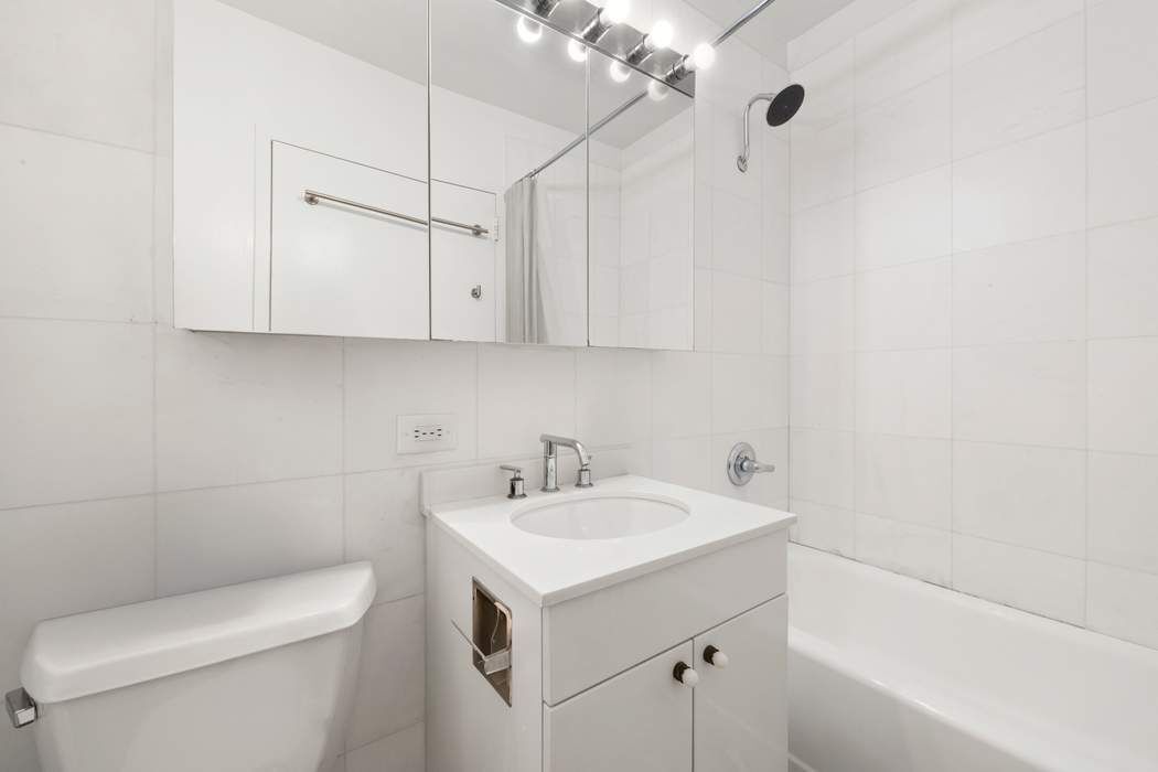 99 John Street 2402