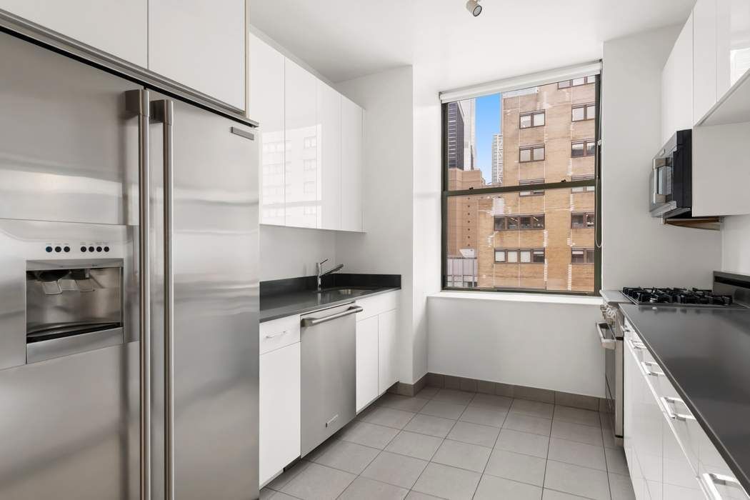 99 John Street 2402