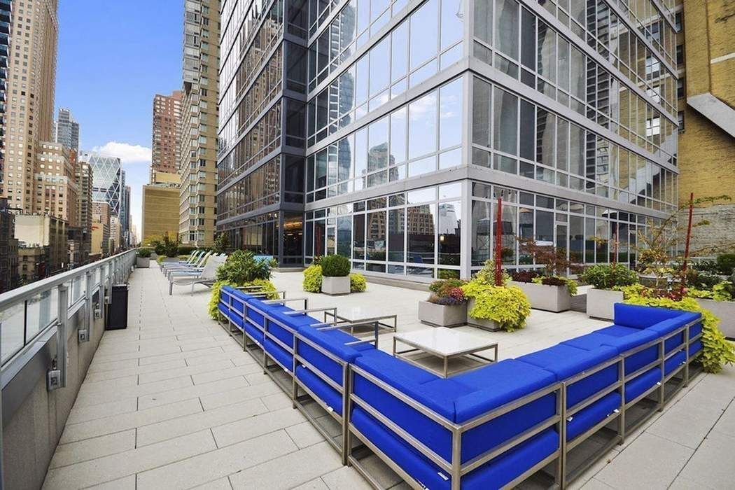 247 W 46th Street 1106