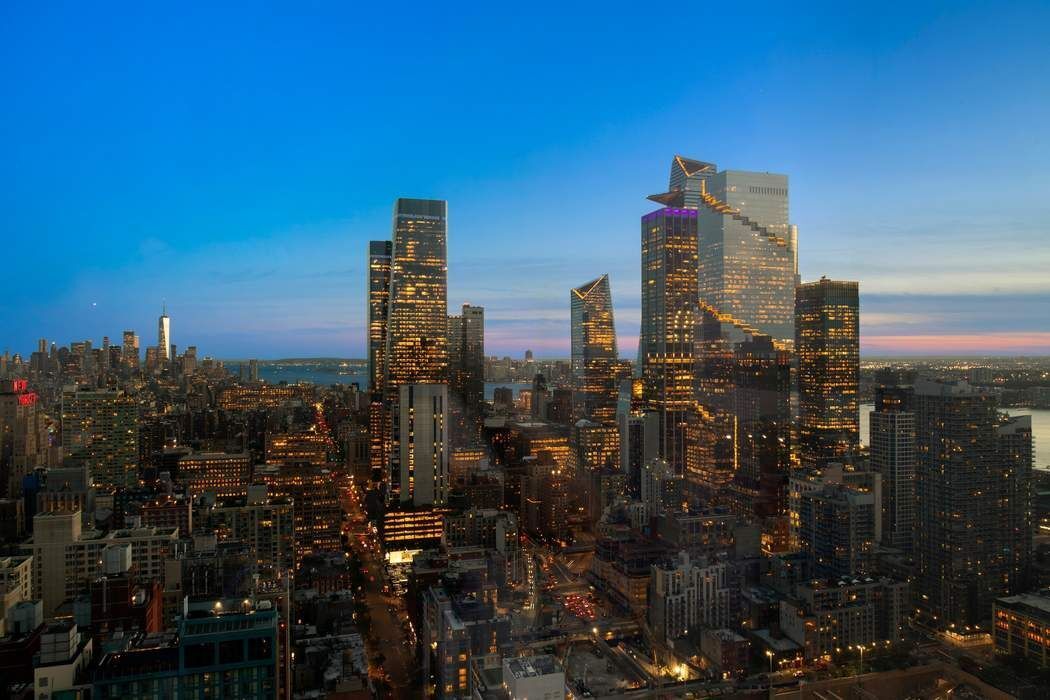 350 W 42nd Street 51AB
