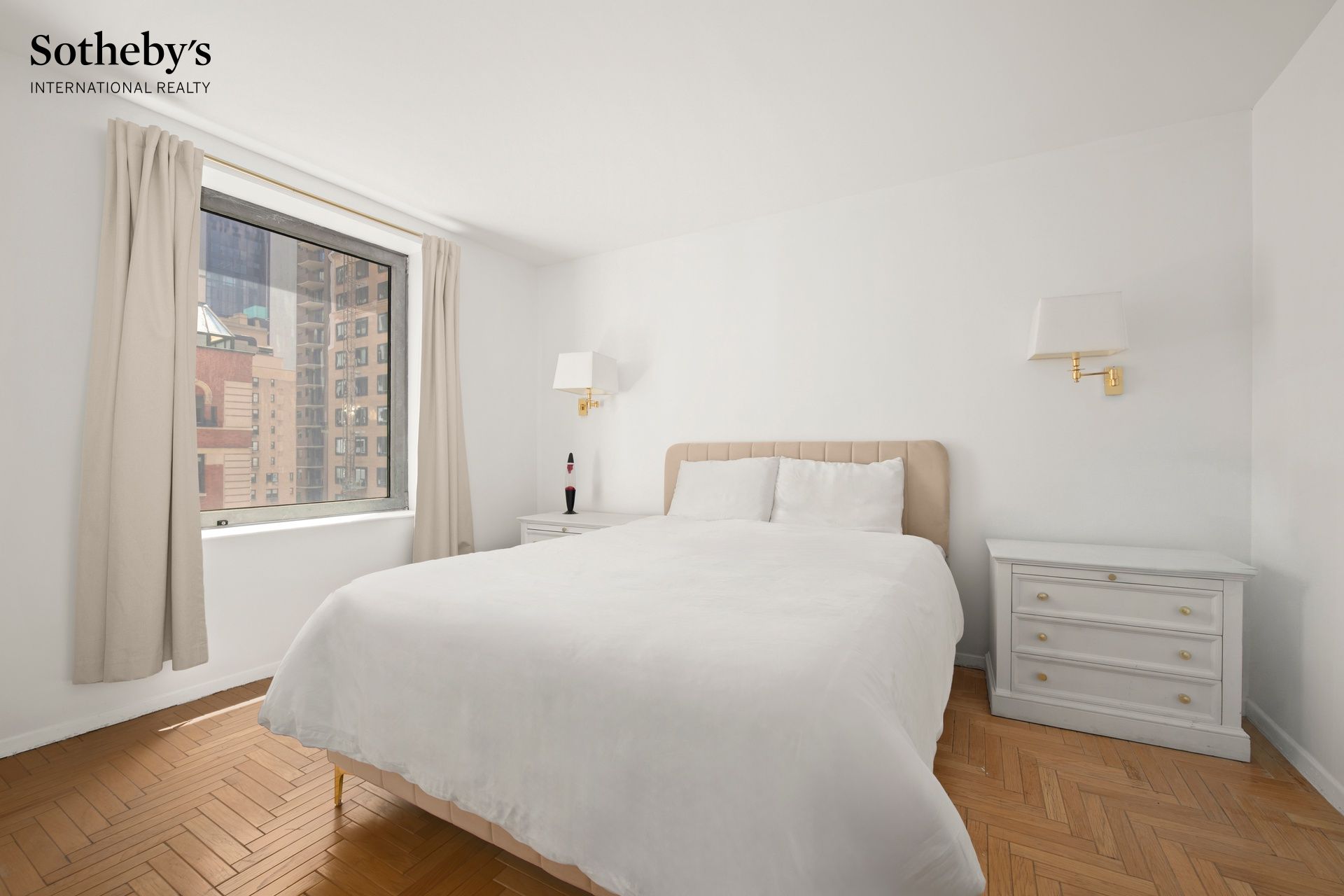 106 Central Park S 10H