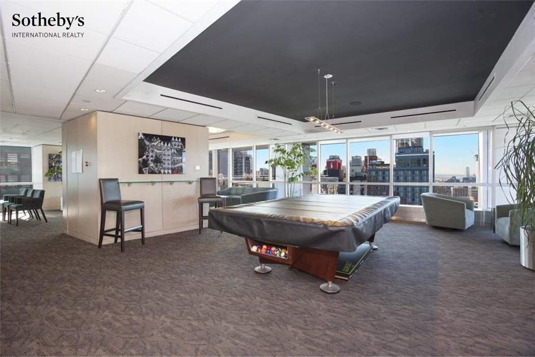 350 W 42nd Street 36B