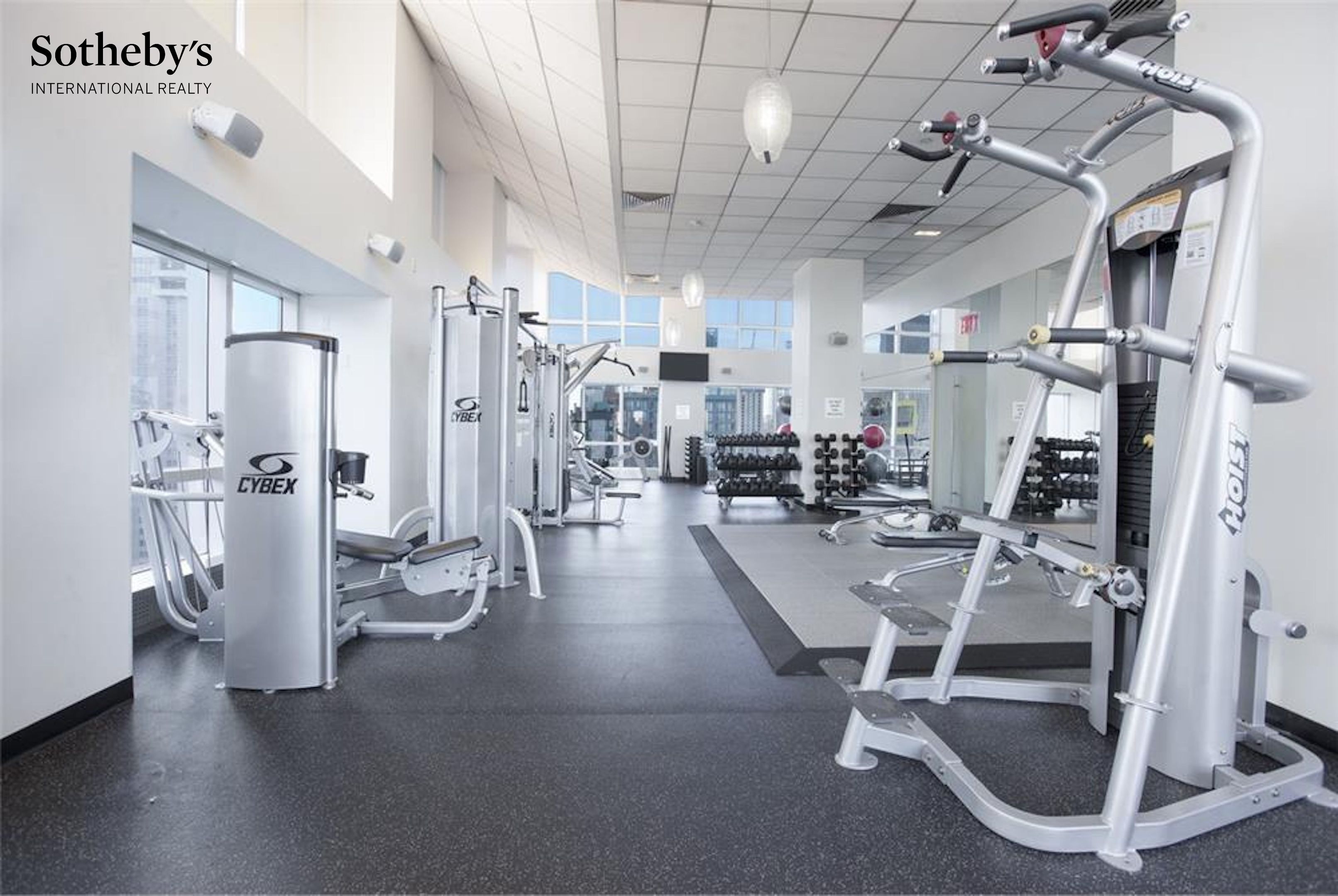350 W 42nd Street 10C