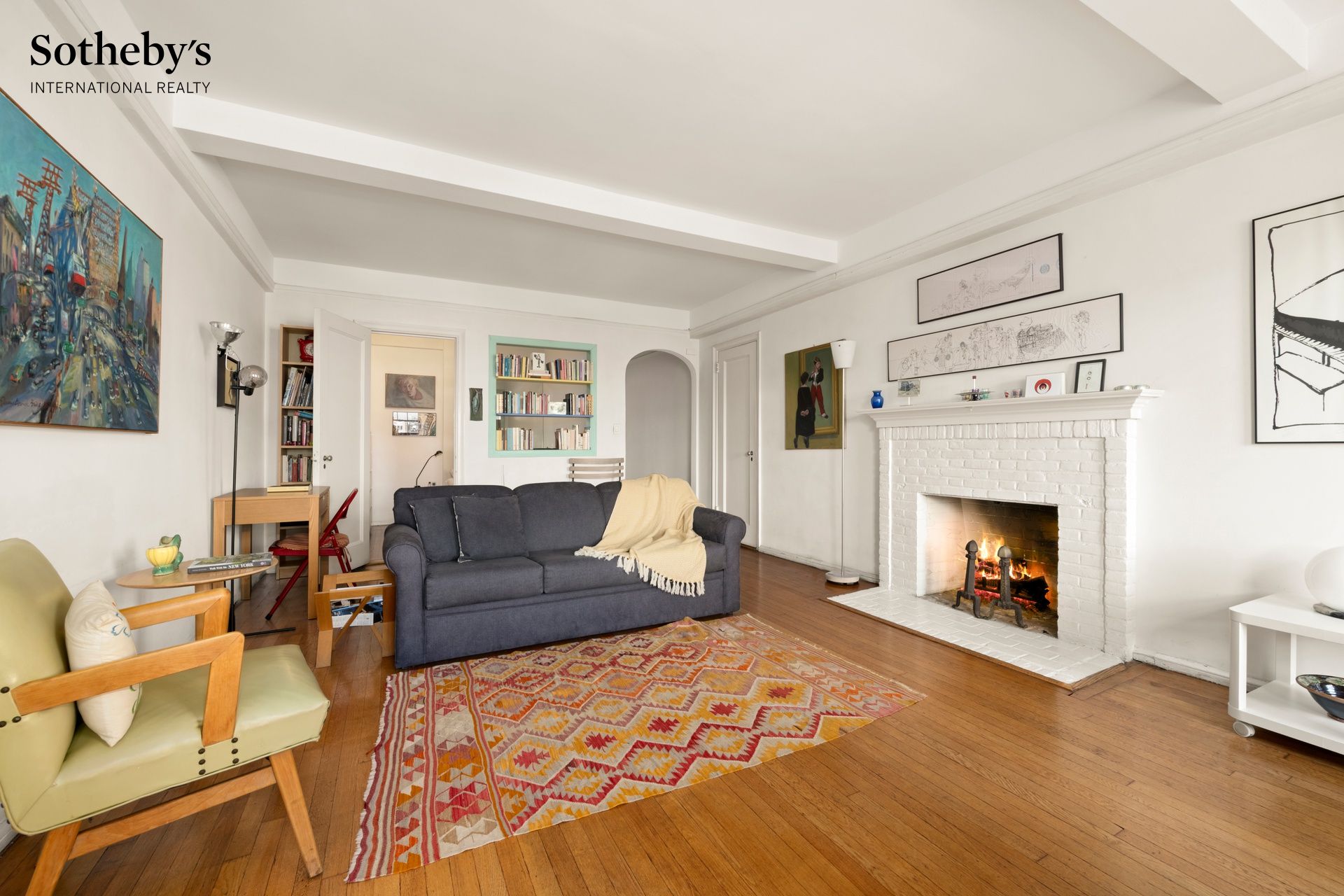 45 Christopher Street 16D