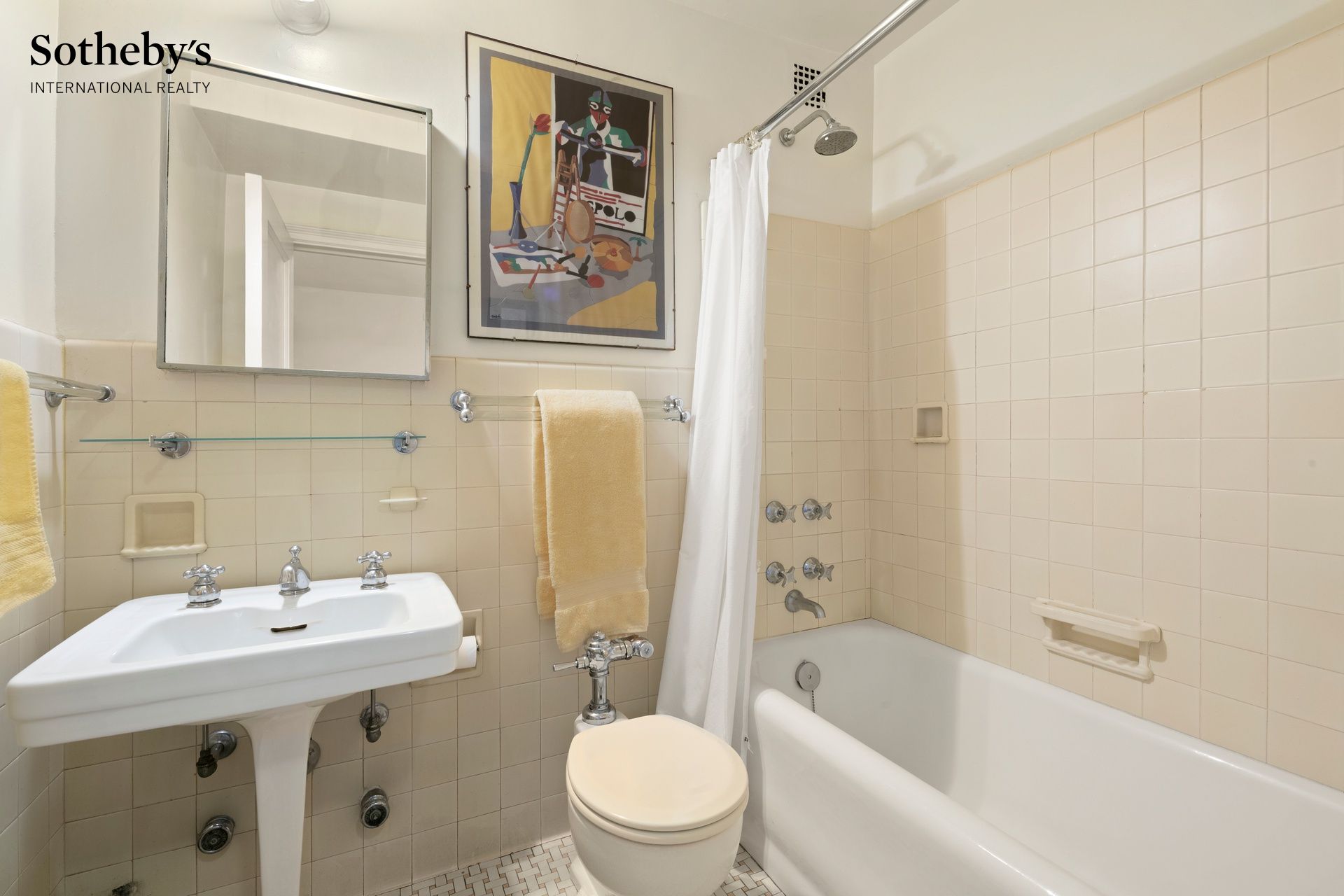 45 Christopher Street 16D