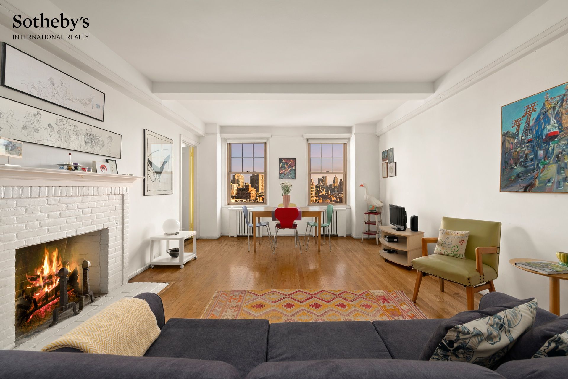 45 Christopher Street 16D