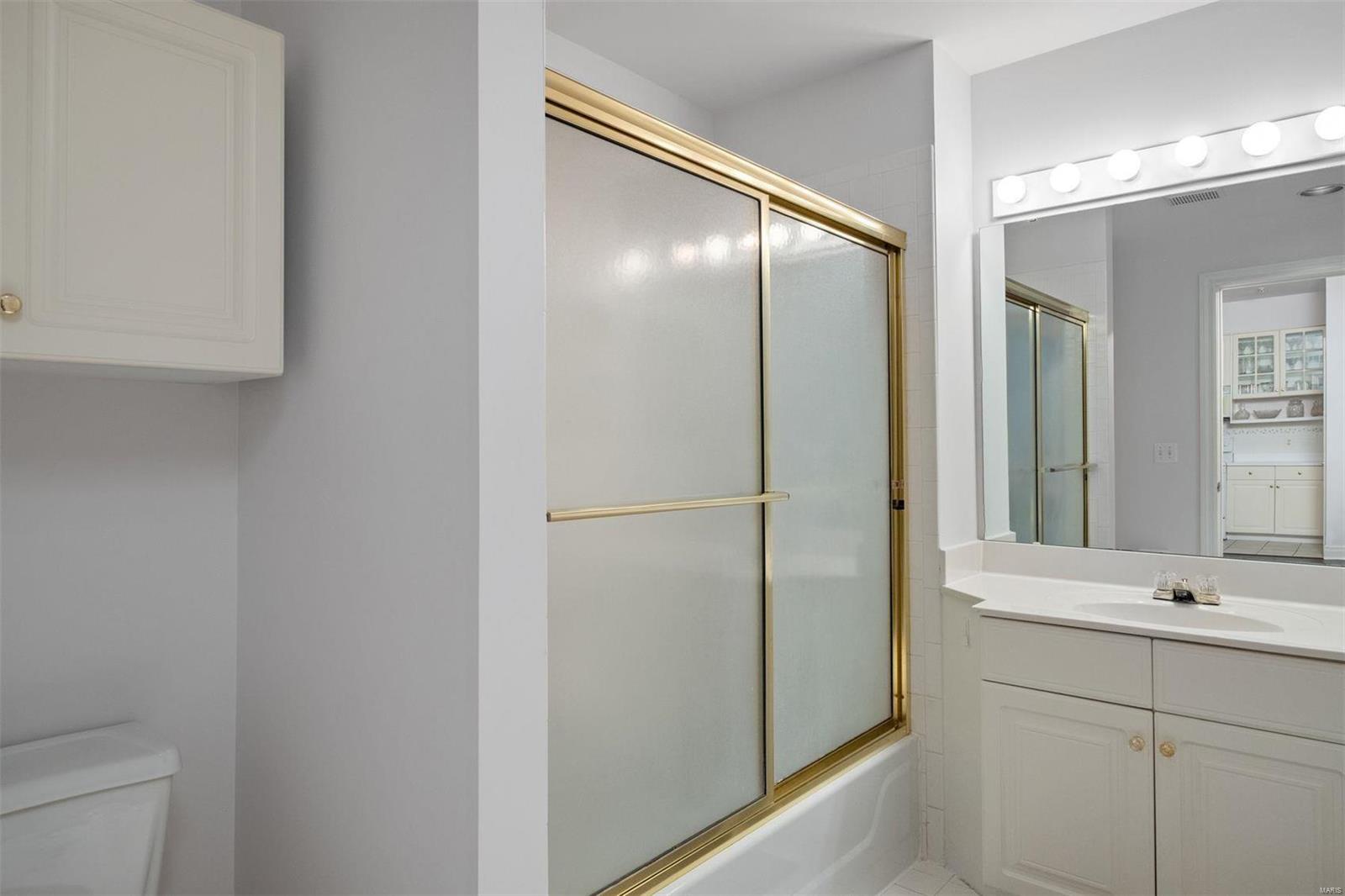 750 S Hanley Road Unit: 120