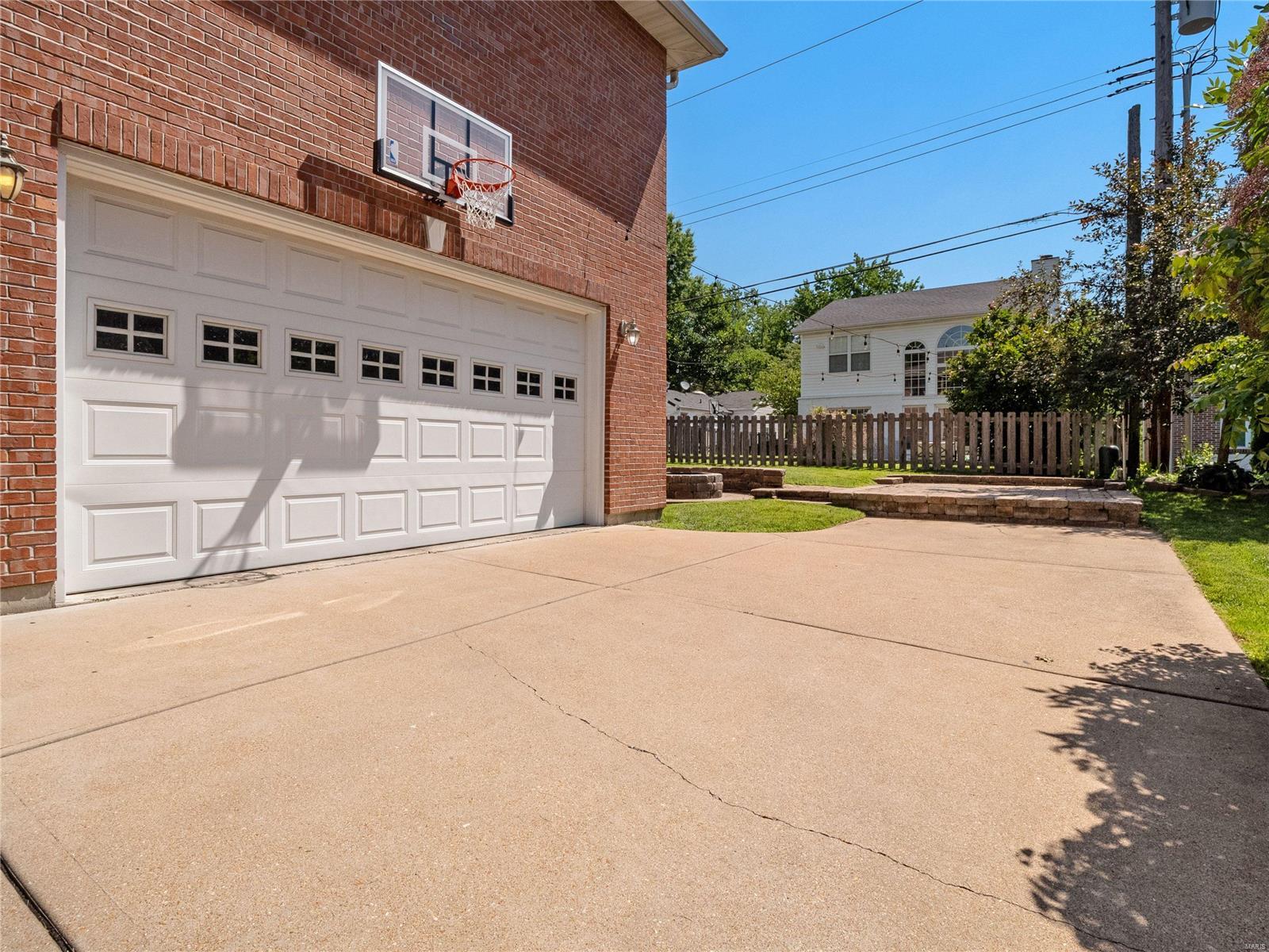 2004 Parkridge Avenue