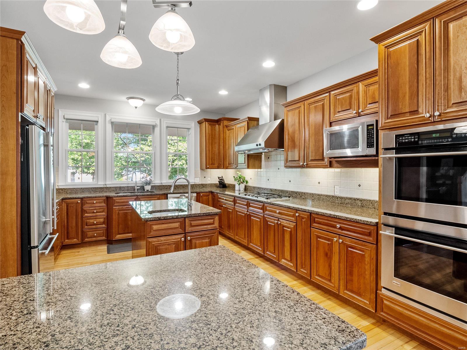 2004 Parkridge Avenue