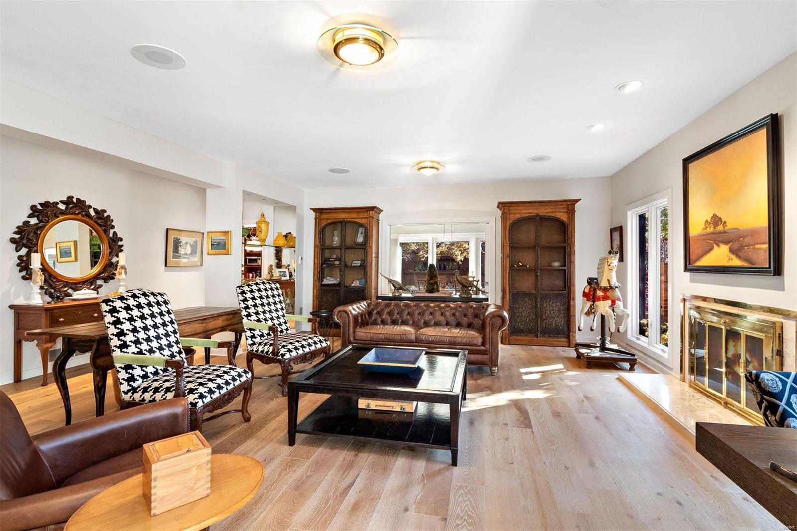 139 N Central Avenue Unit: H