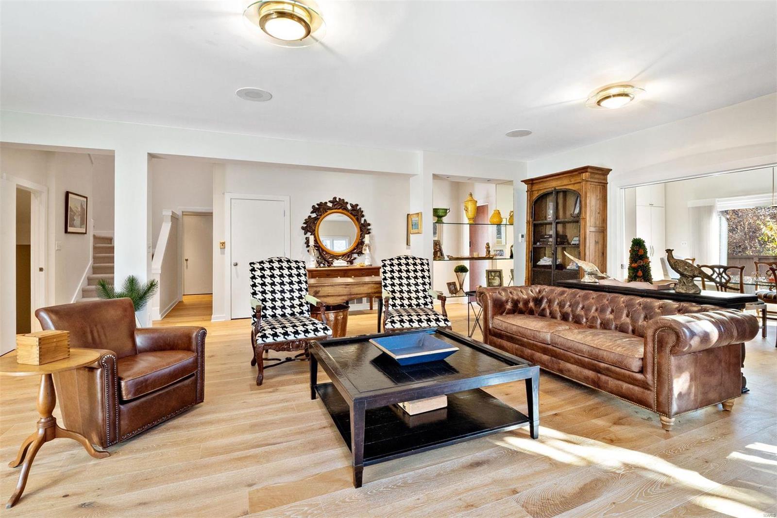 139 N Central Avenue Unit: H