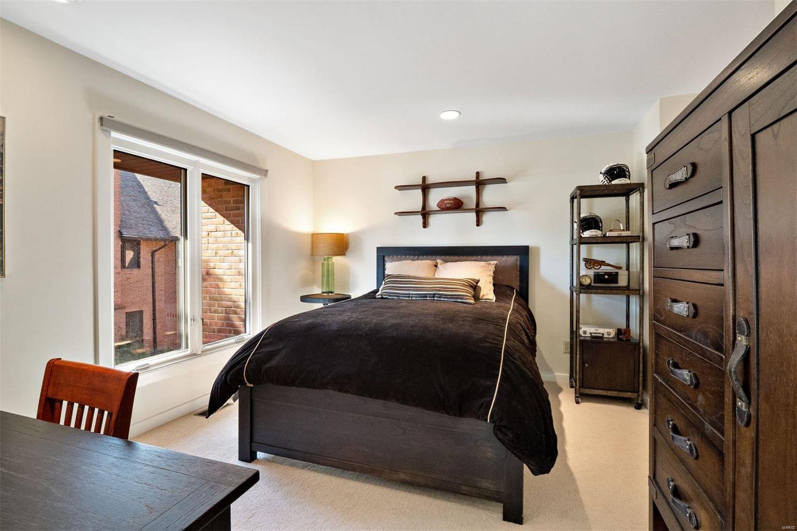 139 N Central Avenue Unit: H