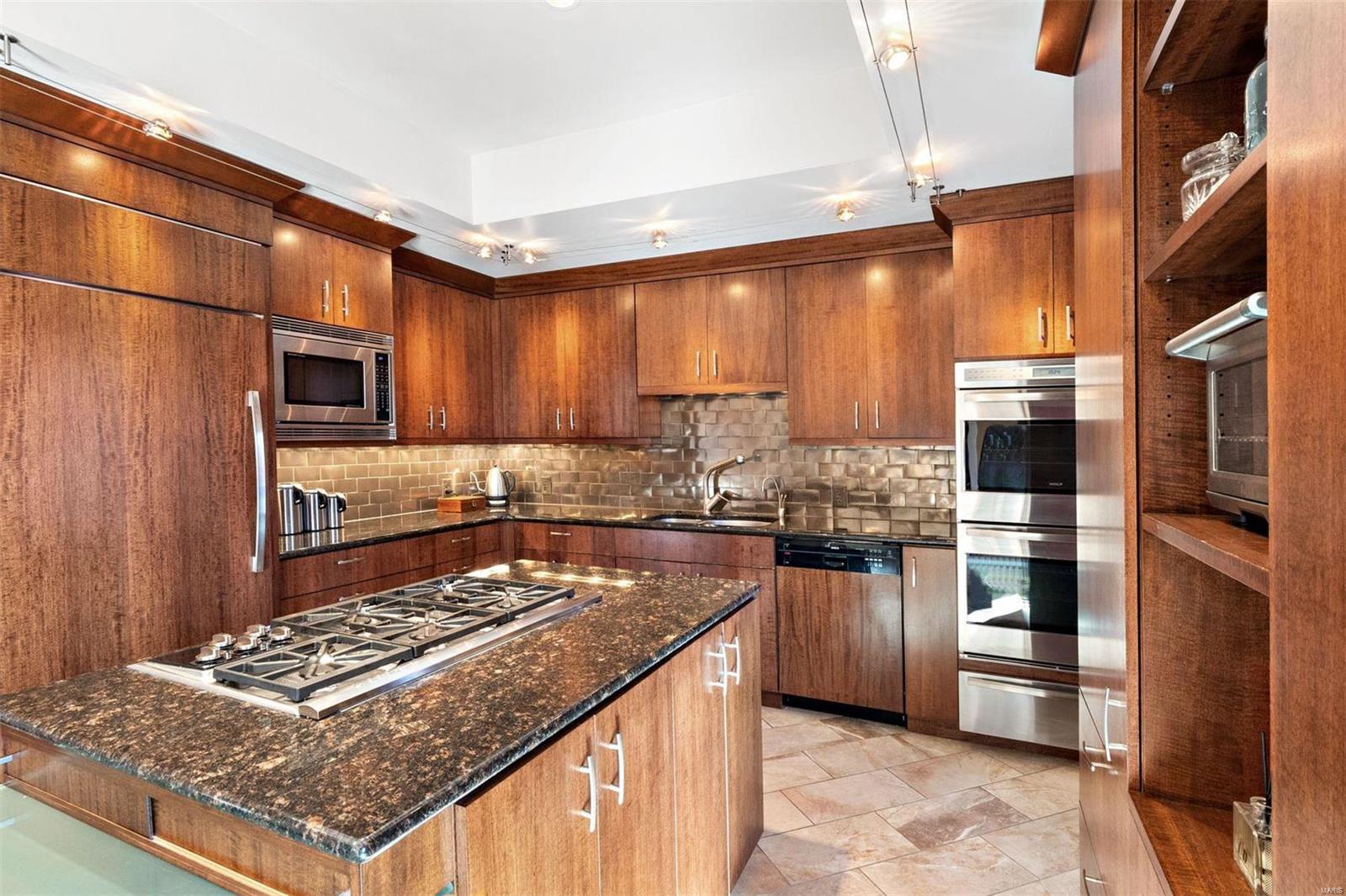 139 N Central Avenue Unit: H