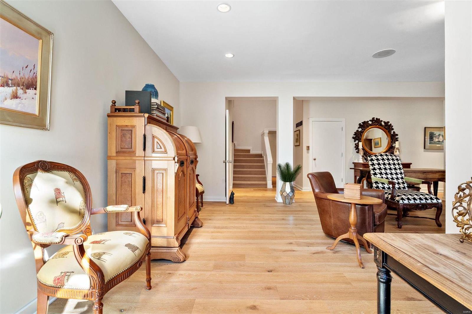 139 N Central Avenue Unit: H