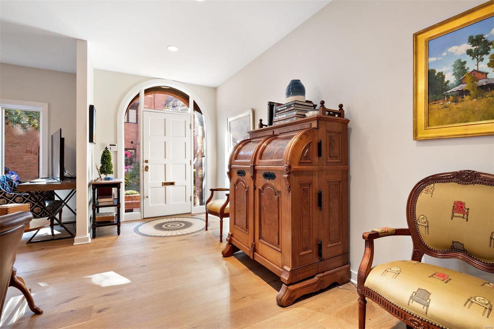 139 N Central Avenue Unit: H