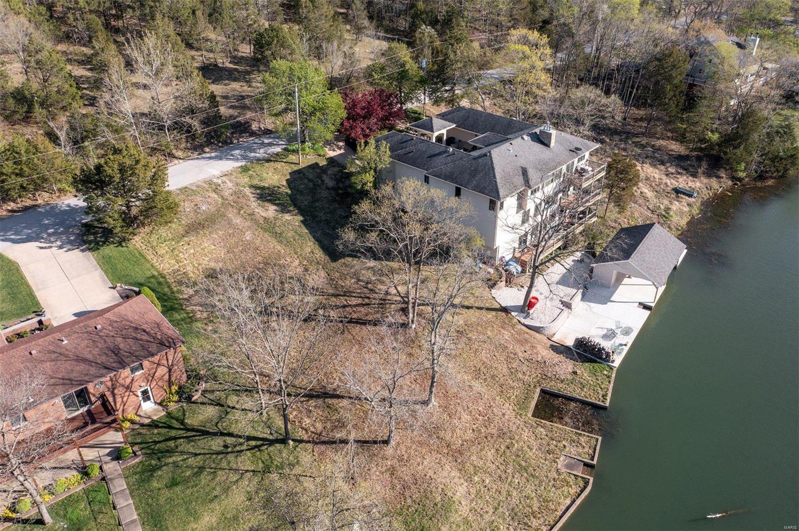 10069 Waterford Drive