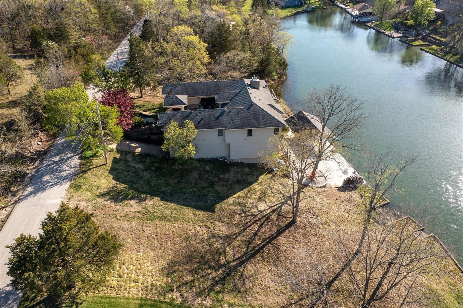 10069 Waterford Drive