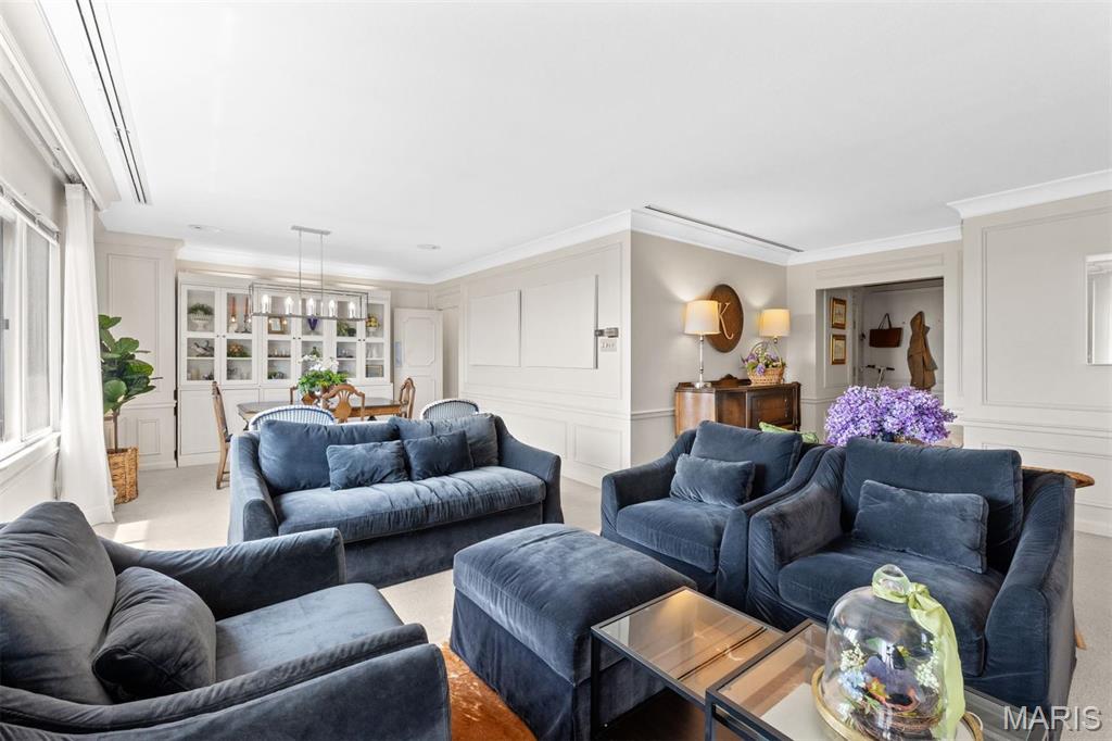 900 S Hanley Road Unit: PG