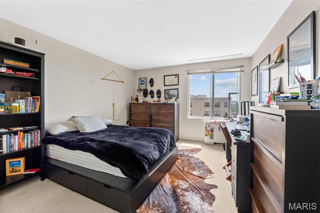 900 S Hanley Road Unit: PG