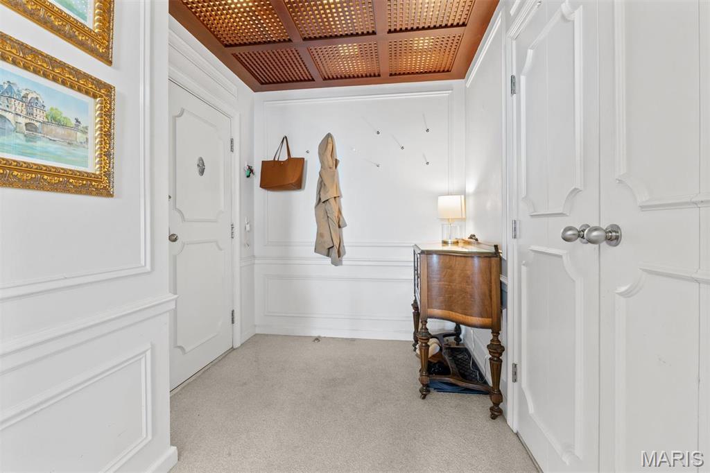 900 S Hanley Road Unit: PG